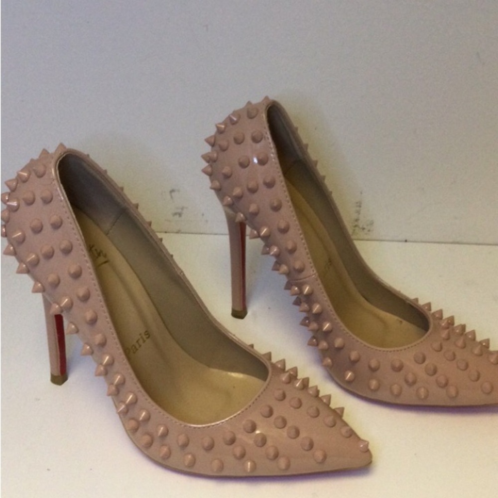 heels - Picture 5 of 7